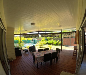 Kai Palmer Lodge, Puna'auia